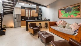 The Corner Loft House