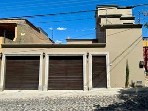 Casa Camilo, Villa de los Frailes