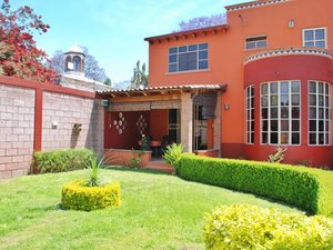 Casa Plateros AVAILABLE for a long term