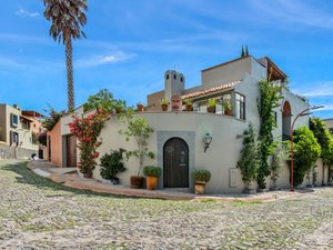 Casa Los Balcones