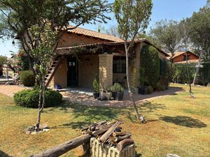 Casa de Los Adobes