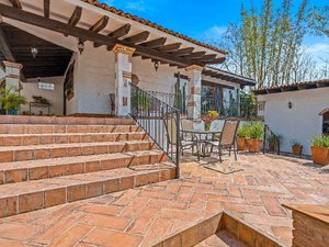 CASA FRAILES