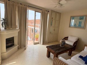 Charming Condo in downtown SMA