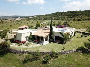 Casa Amarilla