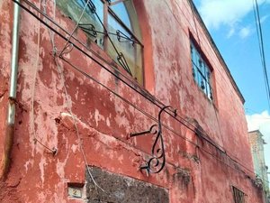 Casa Del Beso *Fixer Upper*