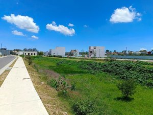 Lote 30 M6 Condominio Lavanda, Zirandaro en SMA