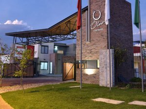 Casa Oleo Zirandaro