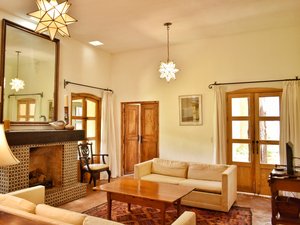 Casa Linda - Prime location!