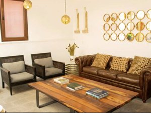 CASA PRESA Located just 5 minute flat walk from the Parroquía and Artisan Market , CASA PRESA combin