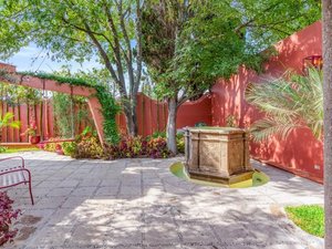 Casa Perro Afortunado