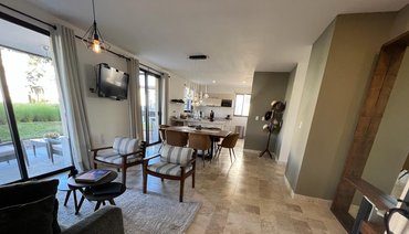 Beautiful first floor condo fully furnished