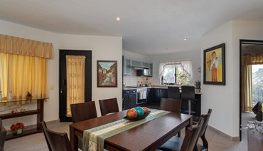 Stunning 2 Bed, 2 Bath, Upper Floor Condo in El Secreto Residential