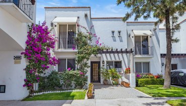 El Encanto Charm