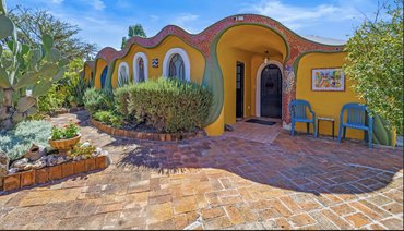  Beautiful & Secure Eco/Artist’s Paradise