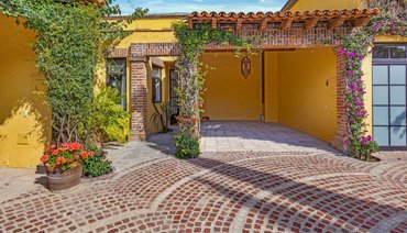 Allende Village  Villa 11