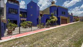 Casa Tesoro 