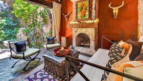 Villa Escondida