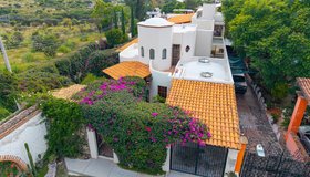 Casa Jardin