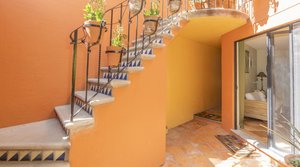 La casa de la puerta verde en renta.  – San Miguel de Allende real estate photo 2
