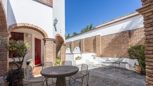 La casa de la puerta roja en renta  – San Miguel de Allende real estate photo 3