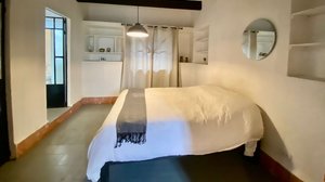 Small apartment or comercial space 3 minutes from la parroquia – San Miguel de Allende real estate photo 1