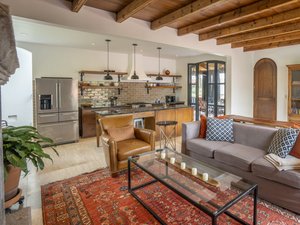 Casa Baeza Apt 2 PH - OFF MARKET