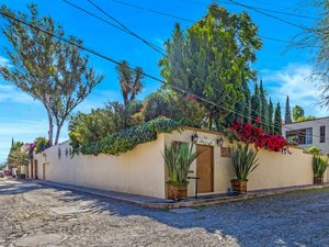 Casa Nispero