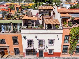 Casa de Las Cruces
