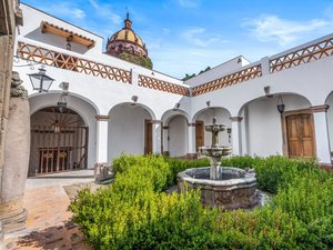 Casa Canal 42