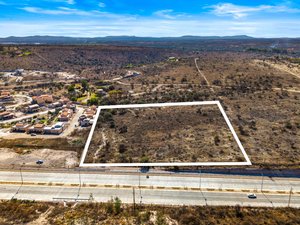 El Cortijo Lot