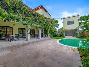 Casa Green