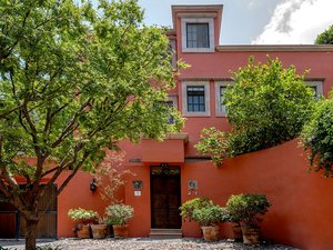 Casa Sol y Luna