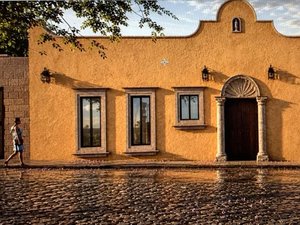 CASA TRES JARDINES