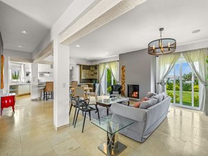 Casa Sauces - Turnkey