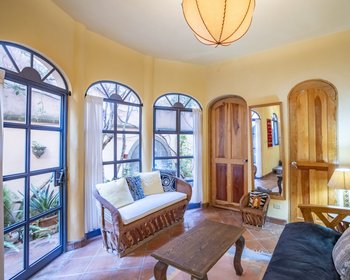 Dos casas, una propiedad, excelente ubicación – San Miguel de Allende real estate photo 4