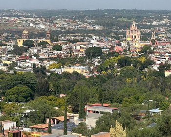 Beautiful House for rent in an exclusive private community in Caracol  area . Fully furnished  – San Miguel de Allende real estate photo 3