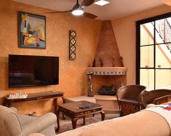 Casa Lima - Colorida casa con acabados modernos y coloniales – San Miguel de Allende real estate photo 3