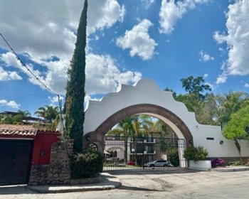 Hermoso condominio con terraza en la azotea en una comunidad cerrada. – San Miguel de Allende real estate photo 3