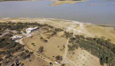 Land: views, privacy and access to Presa Allende