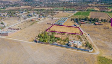 Beautiful cleared level 1/2 Hectare Lot (7 minutes from San Miguel)