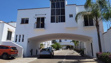 CASA ROBERT, incredible opportunity, in EL ENCANTO!! 