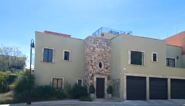Casa Green