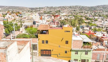 CASA LINDA