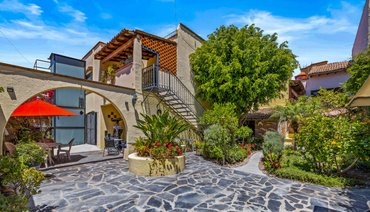 Casa Eclipse