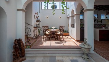 Casa Revueltas- Luxury Hillside Living with Panoramic Views of San Miguel
