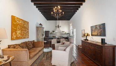 Casa Sombremesa