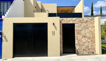 Contemporary, Recently-Built Home in the Golden Corridor, San Miguel de Allende