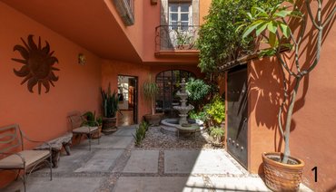 Casa Brillante
