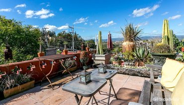CASA CINCO PATIOS CENTRO