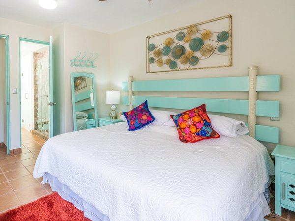 CASA VILLAS AVAILABLE on October 1, 2026